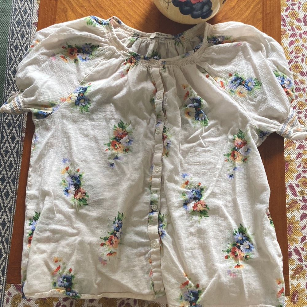 COPY - Madewell puff sleeve floral top
